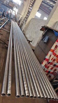 फैक्टरी दर X42 X50 2 मिमी 4 मिमी 6 मिमी मोटाई गोल कार्बन सीमलेस स्टील पाइप